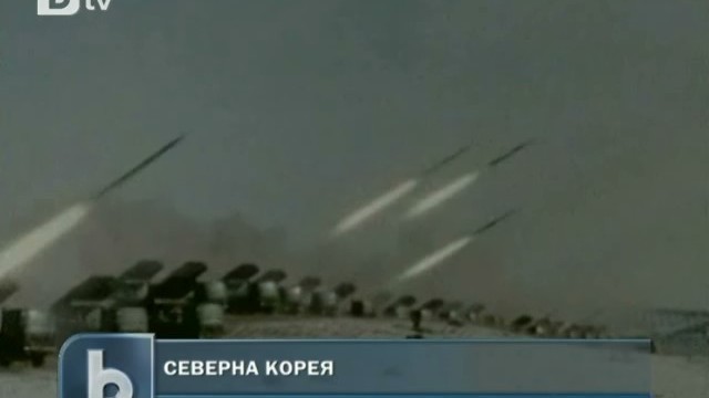Снимка: Северна Корея демонстрира военна мощ 