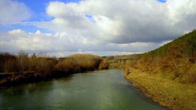 Снимка: Очаква се покачване на водите на Янтра в Русенско