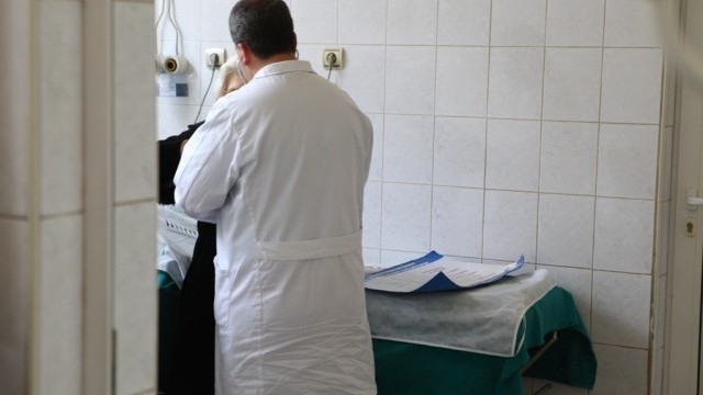 Снимка: Млада жена чака 11 години за нов бъбрек