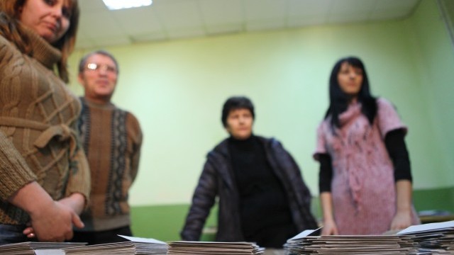 Снимка: Училищата искат 100 000 лева компенсация за направените по референдума разходи