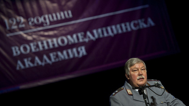 Снимка: Бившият шеф на ВМА Стоян Тонев става зам.-кмет на София
