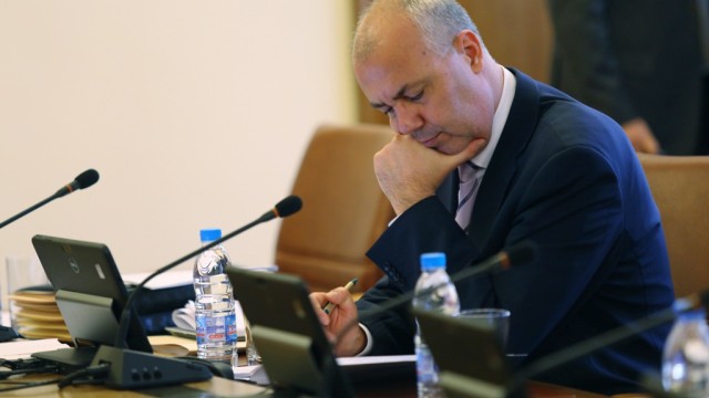 Снимка: Социалните мрежи коментират: Кой свали Вучков