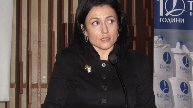 Снимка: Танева: Близо 1 млрд. лева ще бъдат изплатени на земеделците 