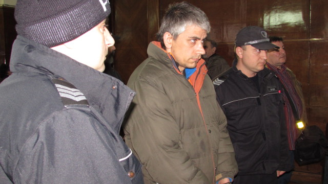 Снимка: Баща, убил дъщеря си, получи 16 години затвор