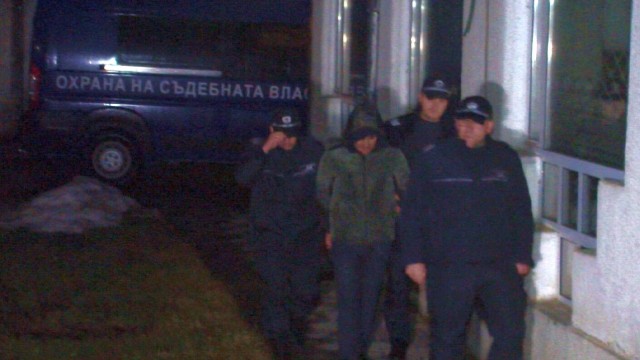 Снимка: Задържаният за кражби на коли в Банско е на свобода