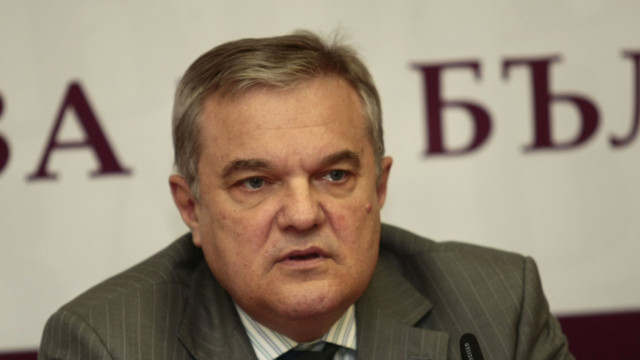 Снимка: Румен Петков: Нелепо е Бъчварова да я няма при напрегнатата обстановка