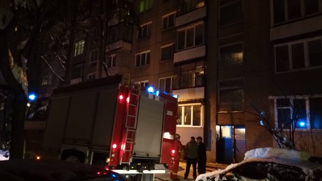 Снимка: Психично болен предизвика пожар в столичния кв. 