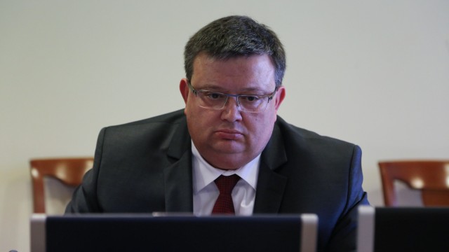Снимка: Цацаров: Скандалите във ВСС идваха както отвътре, така и от извънпарламентарни сили