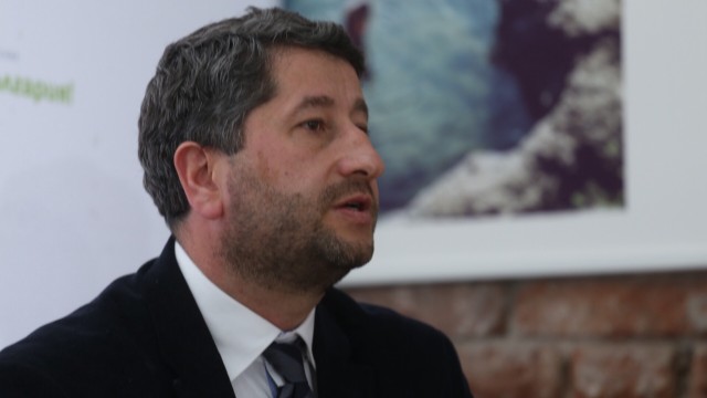 Снимка: Христо Иванов: Започна разиграването на въпроса кой ще бъде следващият главен прокурор