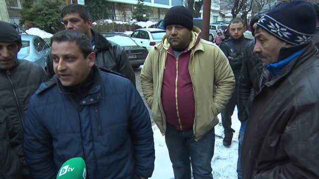 Снимка: Работници от Монтанско чакат с месеци заплати след работа в Германия 