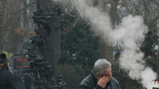 Снимка: Проучване: Инфарктите и инсултите се увеличават в дни с лош въздух