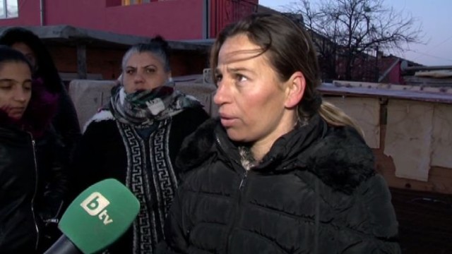 Снимка: Майката на момчето, обвинено за убийство на бездомник: Синът ми е много кротък 