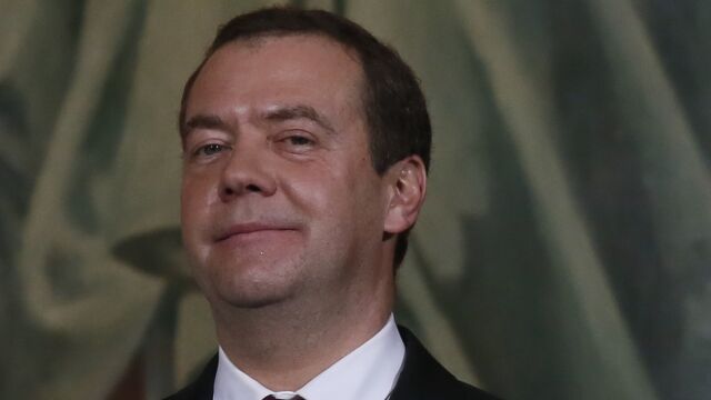 Снимка: „Ще си напълнят гащите и ще се откажат“: Русия се подигра на Европа за Гренландия