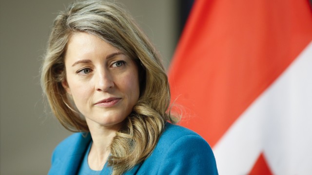 Снимка: И Канада изтегля семействата на дипломатите си от Украйна