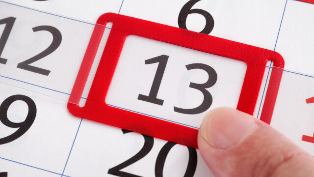 Снимка: Петък 13-ти през 2026 г. ще бъде три пъти! Съвпадение или нещастие?