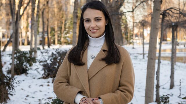 Снимка: Бесте Сабри – когато телевизията те обича