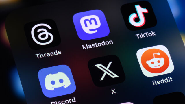 Снимка: Испания ще разследва X, Меtа и TikTok за материали със сексуално малтретиране на деца, генерирани от изкуствен интелект