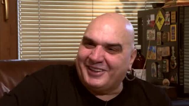 Снимка: Фънки на 64: Бях санитар в инфекциозна болница (ВИДЕО)