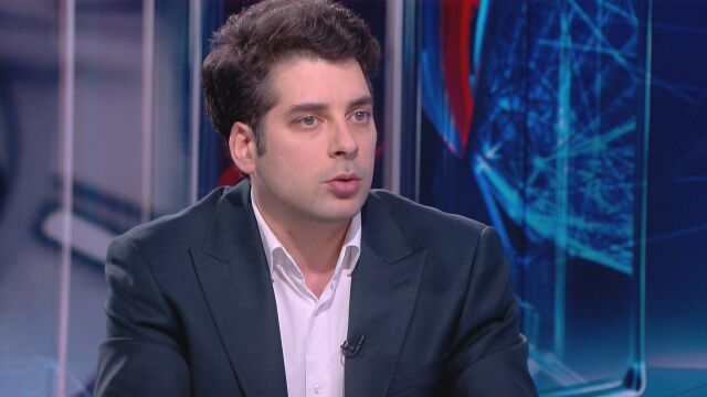 Снимка: Пеканов: Имаме нужда от кабинет, не да е 4-годишен, но има въпроси за решаване