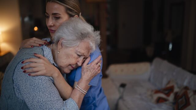 Снимка: Как да помогнем на близък страдащ от деменция?