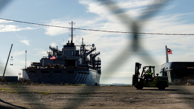 Снимка: САЩ задържат още един руски танкер. „Олина“ е натоварен с венецуелски петрол
