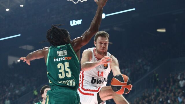 Снимка: Сензационно признание от съотборник: Везенков е като Йокич!