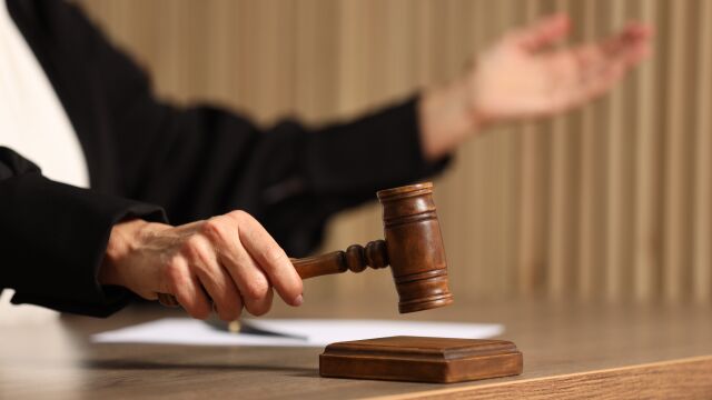 Снимка: „Дай ми къщата или умираш“: Прокуратурата предаде на съд мъж, заплашвал с убийство баща си