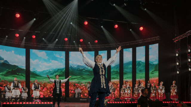 Снимка: Най-личният спектакъл на Николина Чакърдъкова - точно месец до концерта й в София