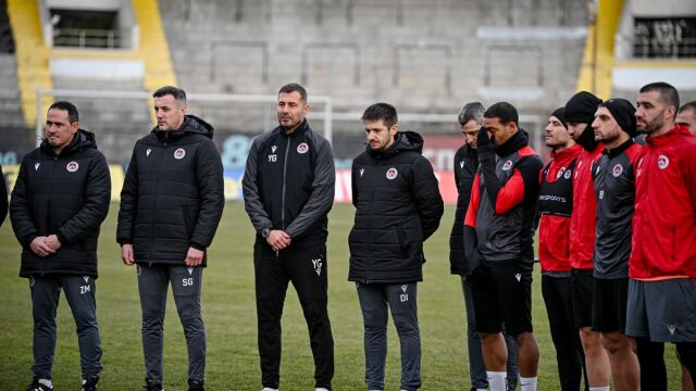 Снимка: Англия съди талант от Ливърпул, той снима снега в 