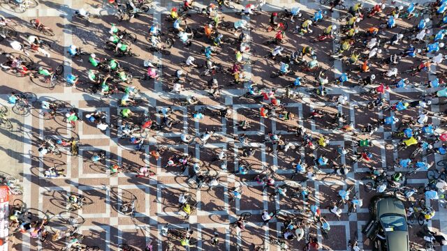 Снимка: В Пещера и Барселона – старт на Тур Дьо Франс 