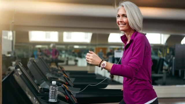 Снимка: Упражнения за корем при менопауза