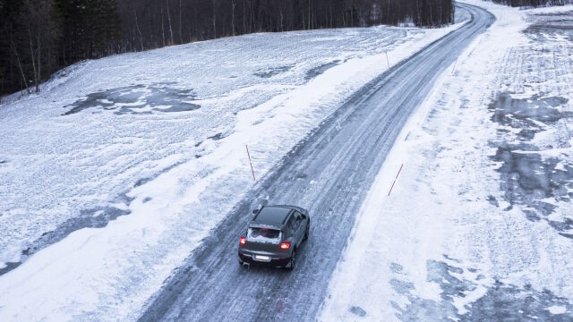 Снимка: АПИ: Шофьорите да са готови за зимни условия
