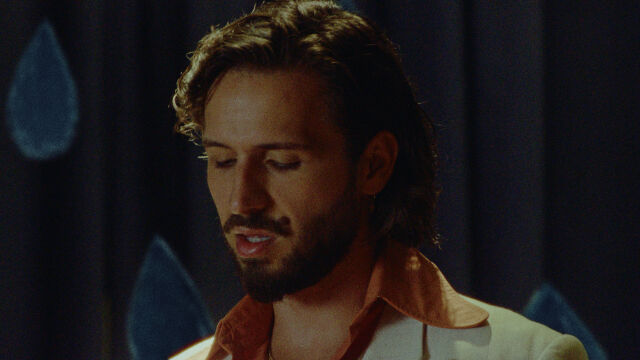 Снимка: Папи Ханс пусна най-емоционалната си балада - на кого е посветена? (ВИДЕО)