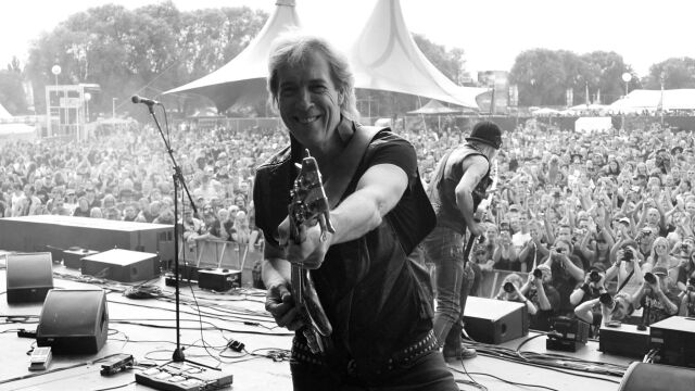 Снимка: Почина бившият басист на „Скорпиънс“ Франсис Буххолц 