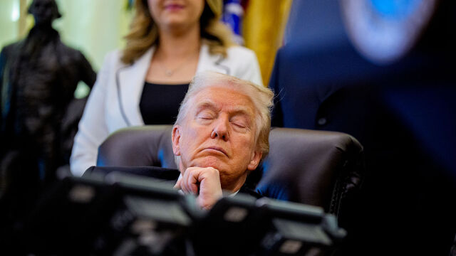 Снимка: Доналд Тръмп отрече да е подремвал по време на заседания