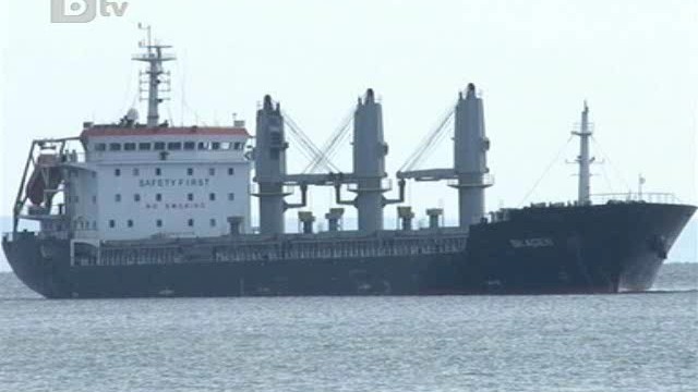 Снимка: Близки на задържаните в Гърция моряци: Те са в тежко здравословно състояние
