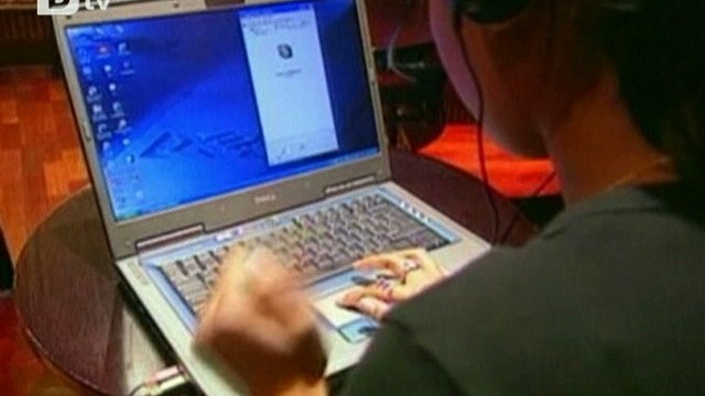 Снимка: Ще влизаме ли в затвора за свалени филми от интернет?