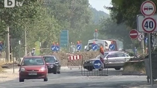 Снимка: Жители на пловдивско село принудени да притичват през необезопасен прелез