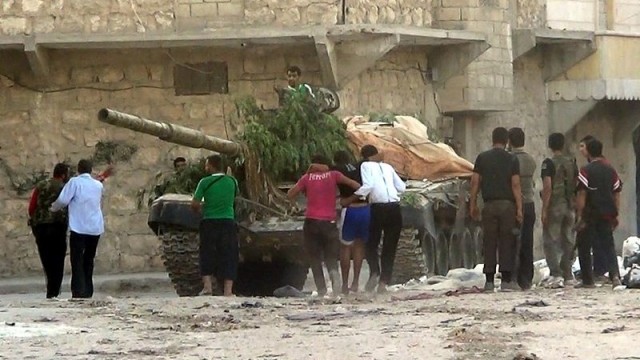Снимка: Сирийските бунтовници с успех в битката за Алепо