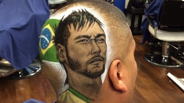 Снимка: Прически като за Световно