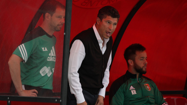 Снимка:  Красимир Балъков: Това е най-слабият ни мач до момента. След като загубиш, треньорският стол винаги се клати