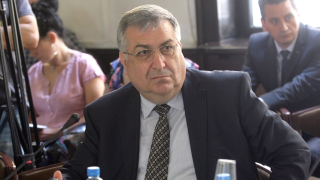 Снимка: Не посягайте на съдебната власт, призова Близнашки 