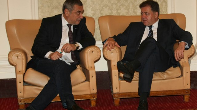 Снимка: Българските депутати не се тревожат от извънредното положение в Турция