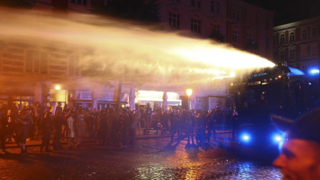 Снимка: Хамбург: Протестът „Добре дошли в Ада“ прерасна в безредици 