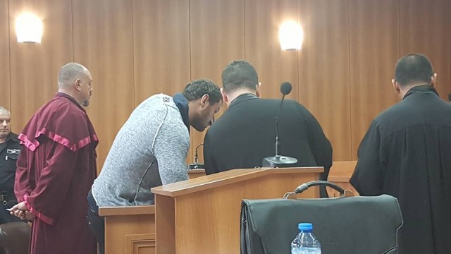 Снимка: Петър Низамов – Перата остава в ареста
