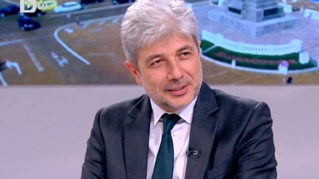 Снимка: Нено Димов: Трябва да се спре вносът на автомобили без катализатори 