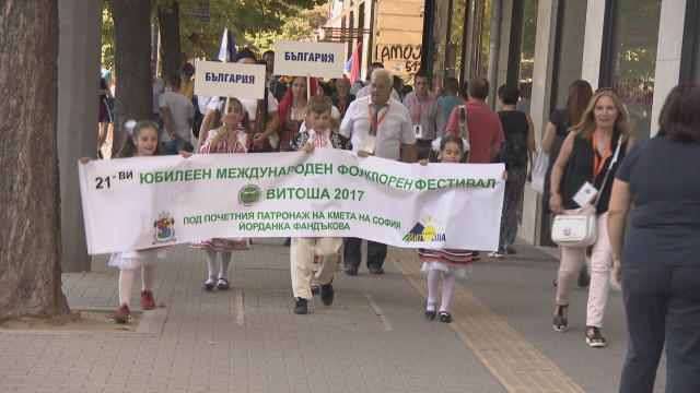 Снимка: Танцьори от цял цвят се събират в София
