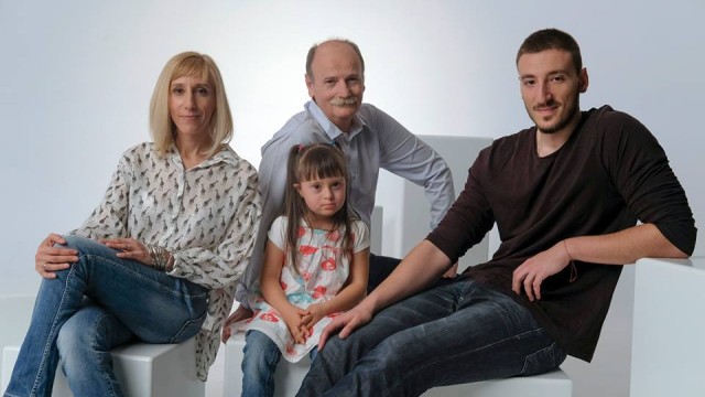 Снимка: Тони Маринова: Загубихме Мими. Майка й Надя дари 140 хил. лева за изграждането на център за деца с Даун