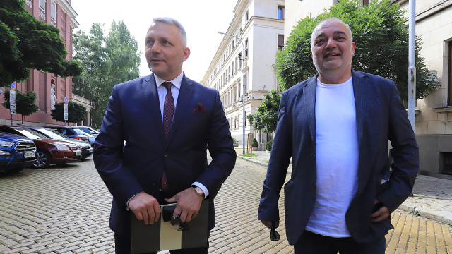 Снимка: „Ние идваме!“ иска общо явяване с ДБ и ПП на изборите през есента