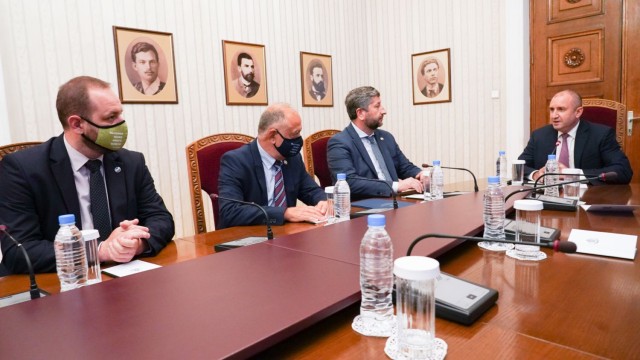 Снимка: ДБ при президента: Ще участваме активно в разговорите с ИТН